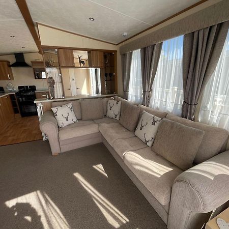 6 Berth Caravan With Decking At Manor Park In Hunstanton Ref 23017H 外观 照片